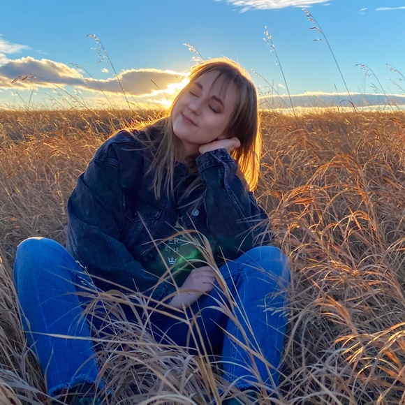 Meet your Posher, Natasha - Picture 1 of 1